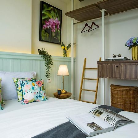 Marigold Apartment Nava Park Central Bsd Tangerang Kültér fotó